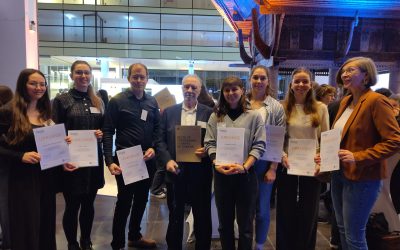 Five Young Women Receive the Astrid Kiendler-Scharr Scholarship